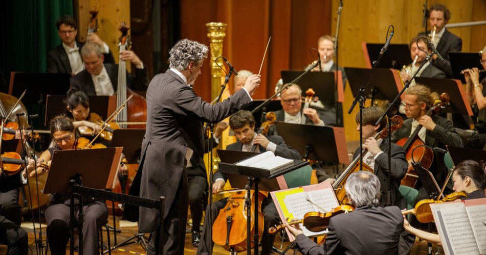 Kulturveranstaltungen GaPa Kultur | © Wolfgang Ehn Dirigent und Orchesterkonzert Garmisch-Partenkirchen | © Wolfgang Ehn