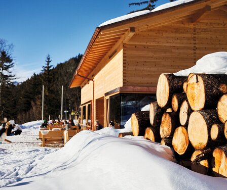 Blick auf die Tannenhütte im Winter | © GaPa Tourismus GmbH/Christian Stadler