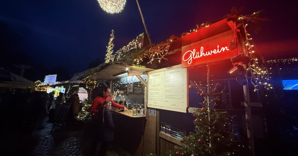 Winter im Park Christkindlmarkt Garmisch-Partenkirchen | © GaPa Tourismus GmbH/Laura Schmatz Winter im Park Christkindlmarkt Garmisch-Partenkirchen | © GaPa Tourismus GmbH/Laura Schmatz