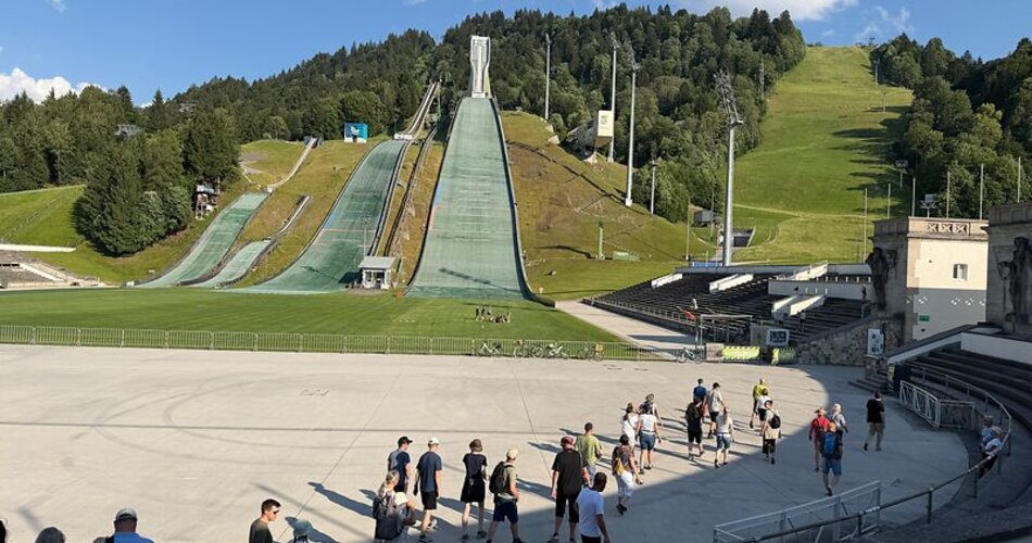 Blick auf die Olympia Skisprungschanze | © GaPa Tourismus GmbH