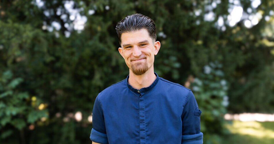 Portrait von GaPa schmeckt´s Koch Yannik Fehren | © GaPa Tourismus GmbH/Laura Schmatz