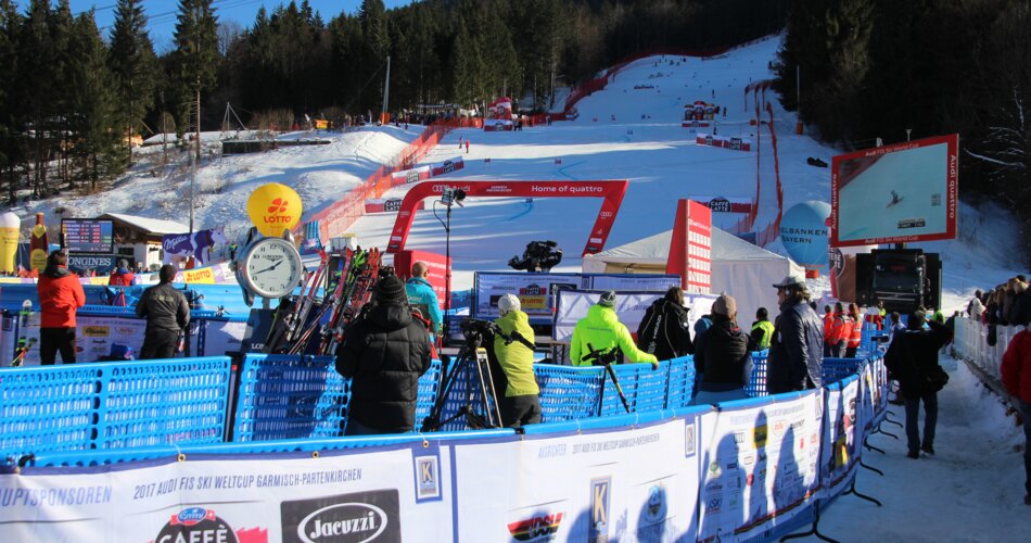 Blick auf die Rennstrecke beim Skiweltcup in Garmisch-Partenkirchen | © Martin Gulbe