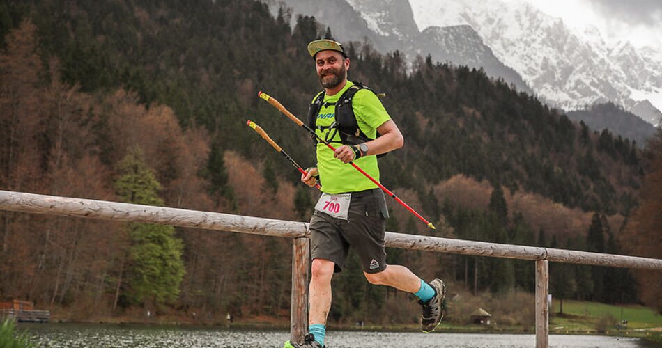 Blick auf einen Läufer beim GaPa Trail am Riessersee | © GaPa Tourismus GmbH/ Baboons