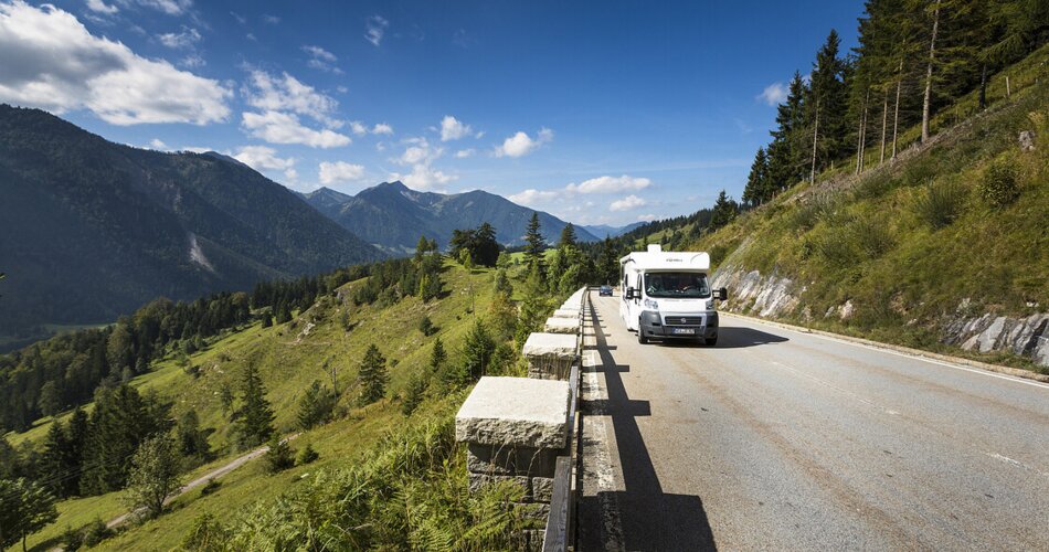 Fahrt über die Deutsche Alpenstraße | © Deutsche Alpenstraße/Ralf Gerard