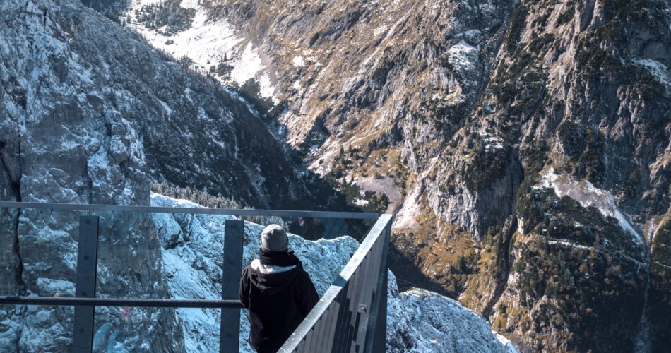 Blick in das winterliche Höllental vom Alpspix | © Northabroad.com