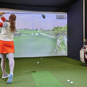 Golfsimulator bei Indoor Golf in Garmisch