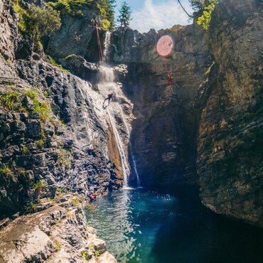 Canyoning im Garmisch-Partenkirchen | © ©northabroad.com